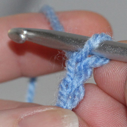 Foundation Double Crochet step 1 Foundation Double Crochet step 1